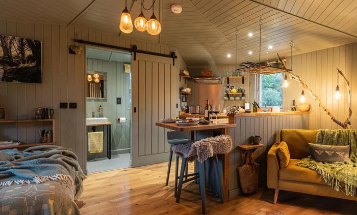 Cosy inviting open plan space with relaxation and enjoyment in mind - Luxury Glamping Cabins with Hot Tubs - Brecon Beacons